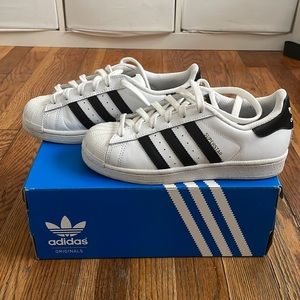 Adidas Superstar